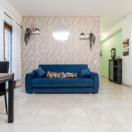 Lotus - Appartamento Sul Mare A Ostia Con Giardino Relax Bagian luar foto